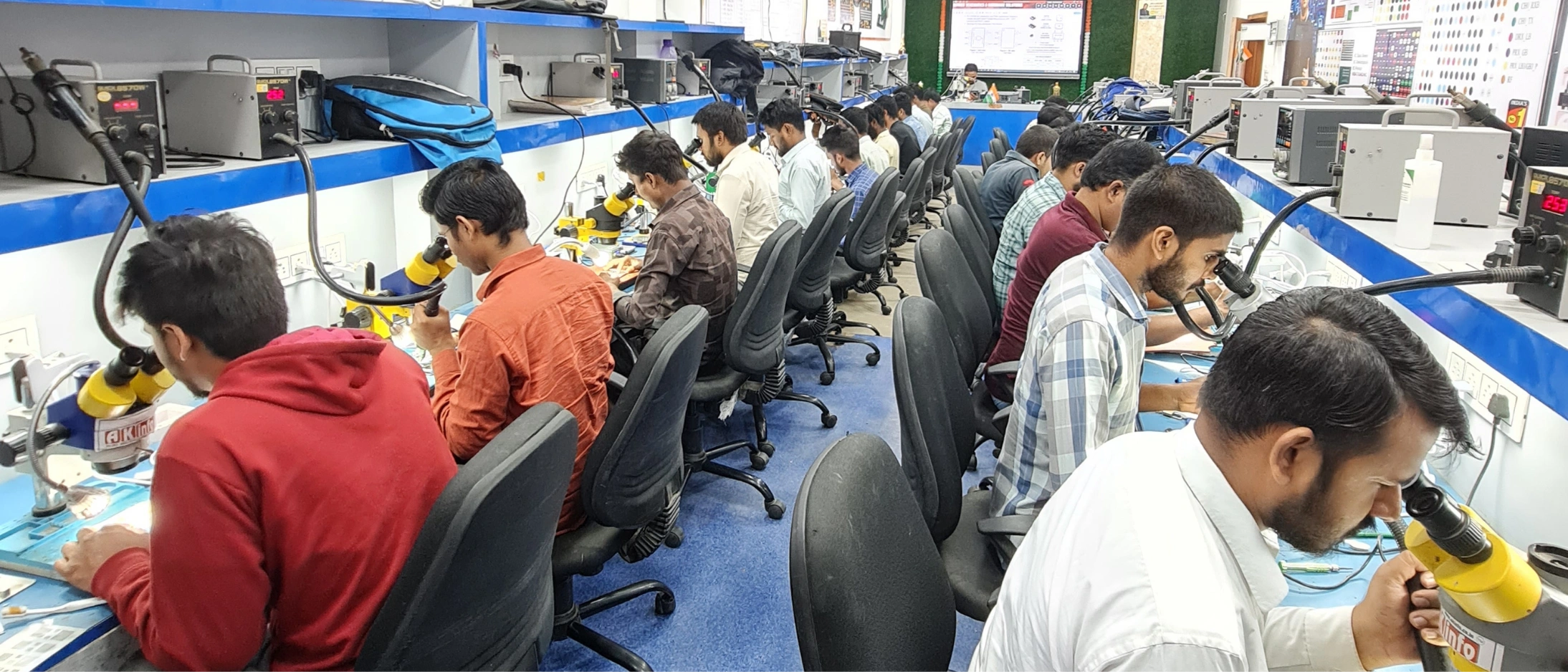 AK Info practical training lab in Patna