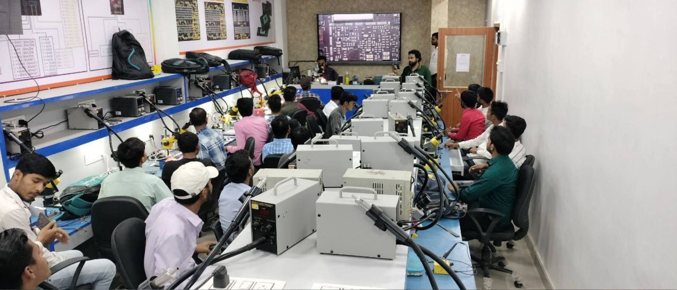 AK Info practical training lab in Patna